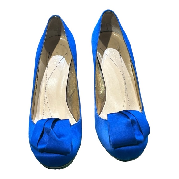 Kate Spade New York Peep Toe Blue Satin Pump Shoes Size 6. - Picture 2 of 7